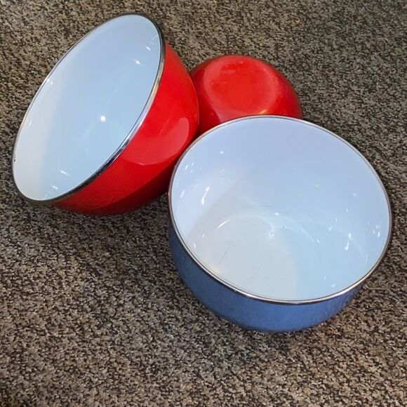 Unbranded Other - Set of Three Colorful Mixing Bowls Metal Enamel